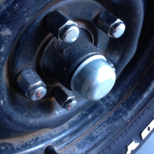 How do I select the right dust cap for my vehicle or trailer