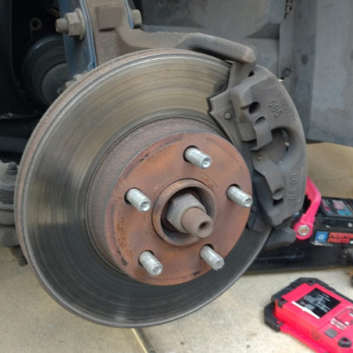 What are the Common Symptoms of a Bad Wheel Bearing