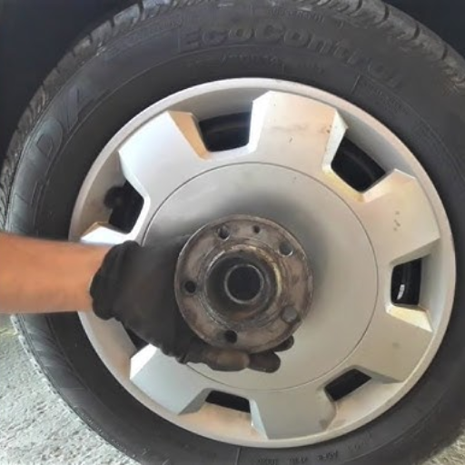 What are the common symptoms of a bad wheel bearing