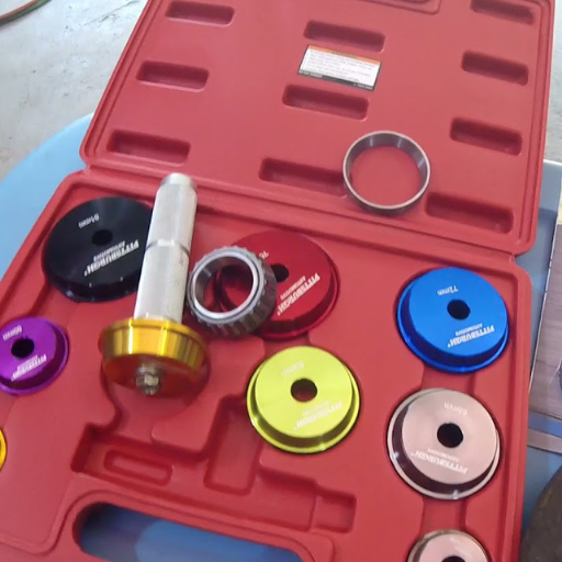 What's the proper technique for using a bearing race and seal driver set